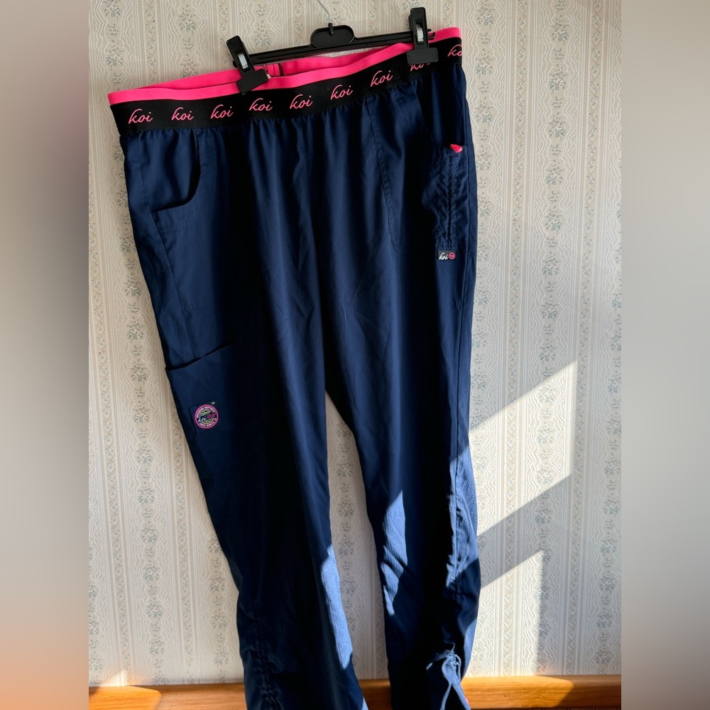 Koi Scrub Pants navy blue color with a neon pink contrast waistband XL